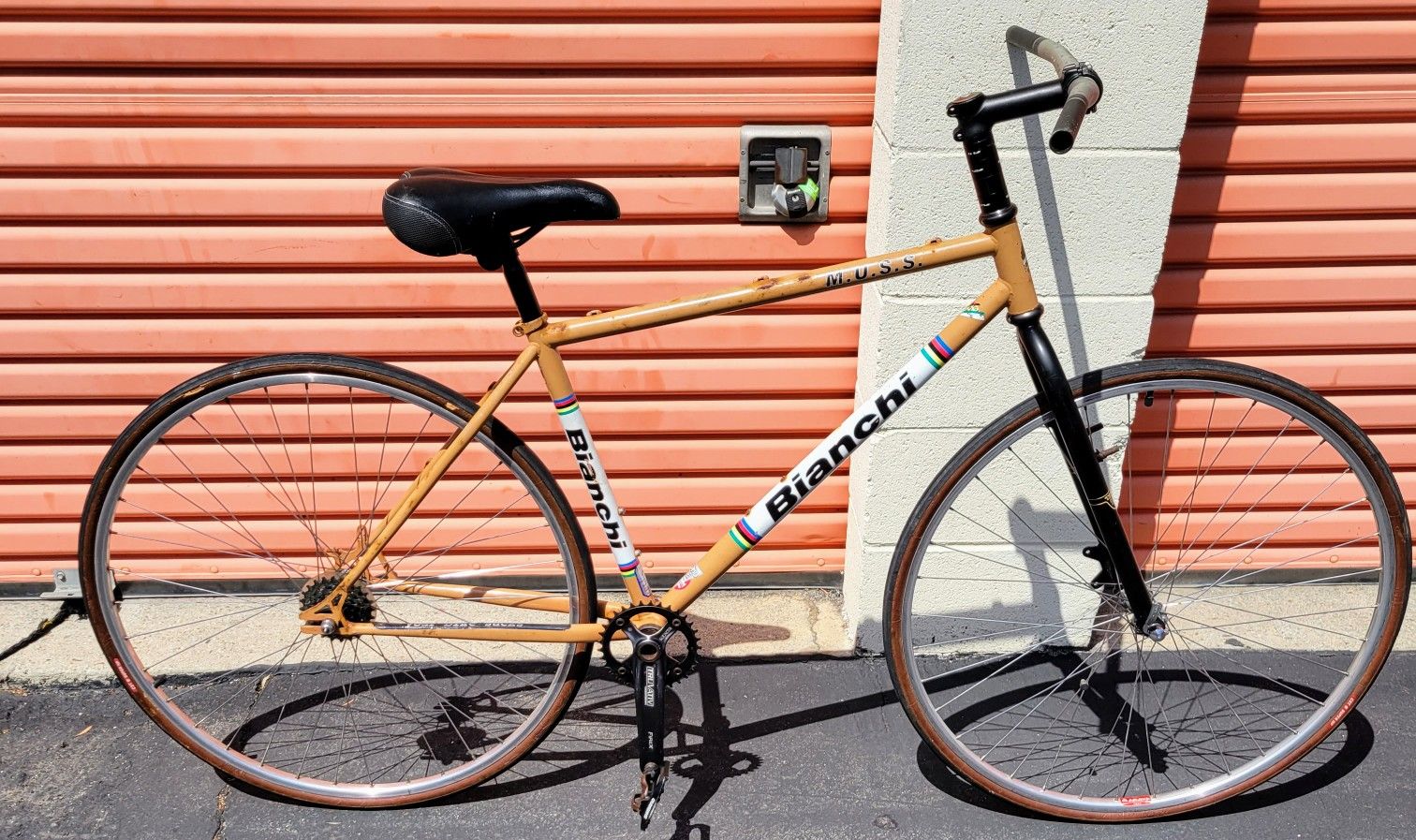 BIANCHI MUSS ROAD BIKE