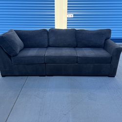 Sectional Sofa Couch Living Spaces Free Delivery 🚚 