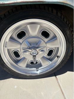 19” Halibrand Indy Roadster HB002-007 wheel and tires