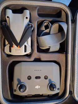 DJI Mini 3 Pro drone W/ Remote