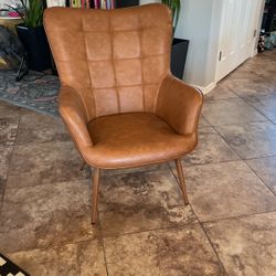 Aichele faux leather Wingback Chairs 