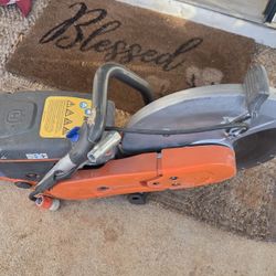 Husqvarna 770 Concrete Saw