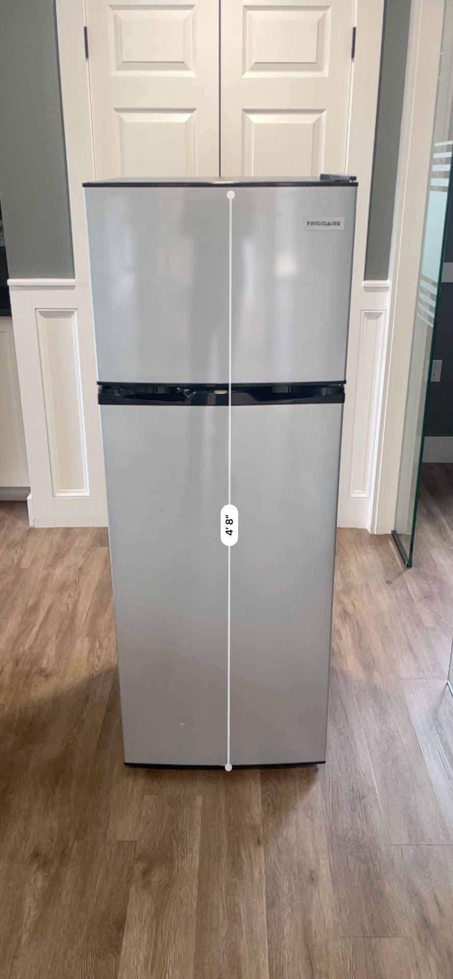 Frigidaire 21 in. 7.5 Cu. ft. Refrigerator, Platinum Series, Standard Door Style - Stainless Look