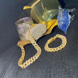 Two Piece Set 20 Inch And Bracelet Combination, Yellow Lab Ice Italiano🇮🇹