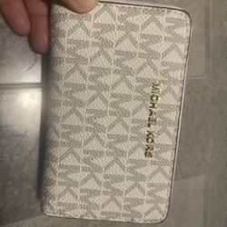 Micheal Kors Wallet