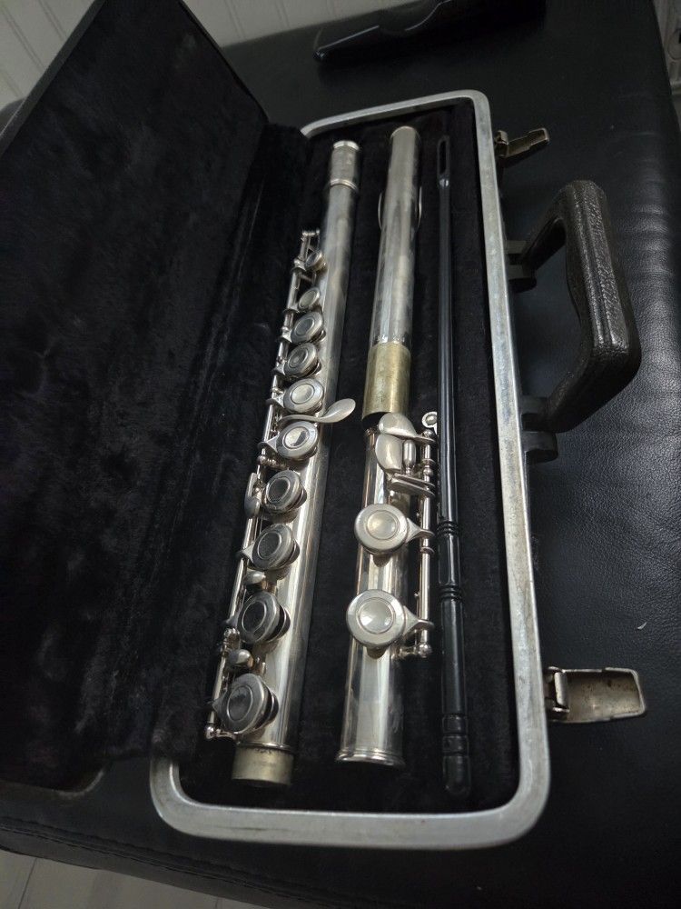 EXCELLENT SELMER USA FLUTE