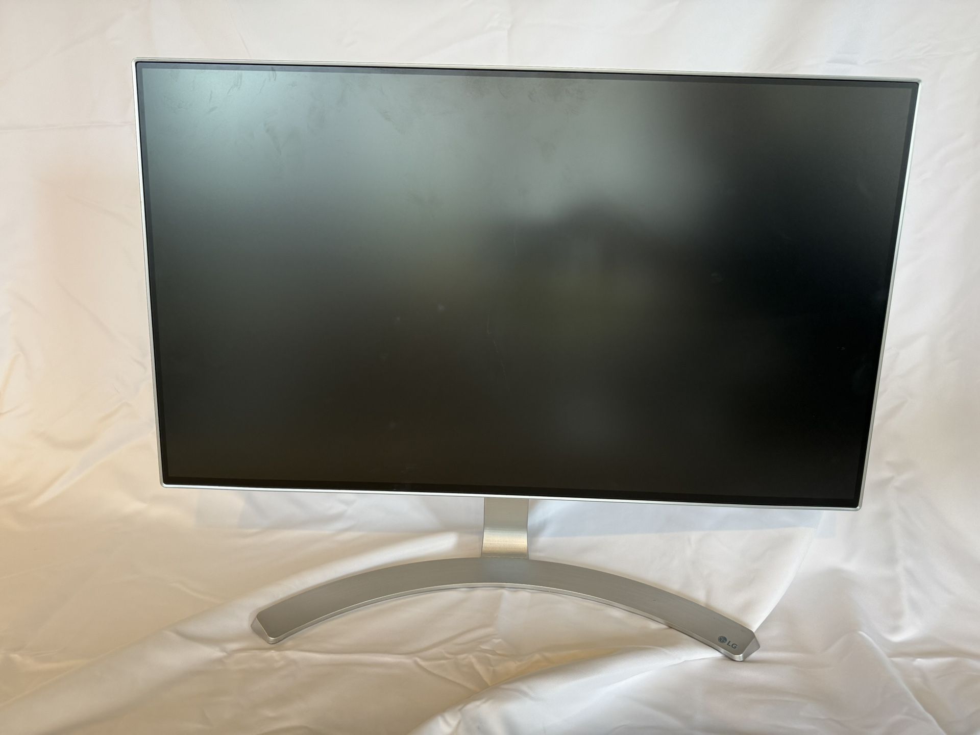 LG 24” Full HD IPS Monitor