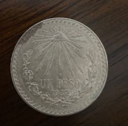 1934 -Mexico Large Eagle LibertyOne Silver Peso