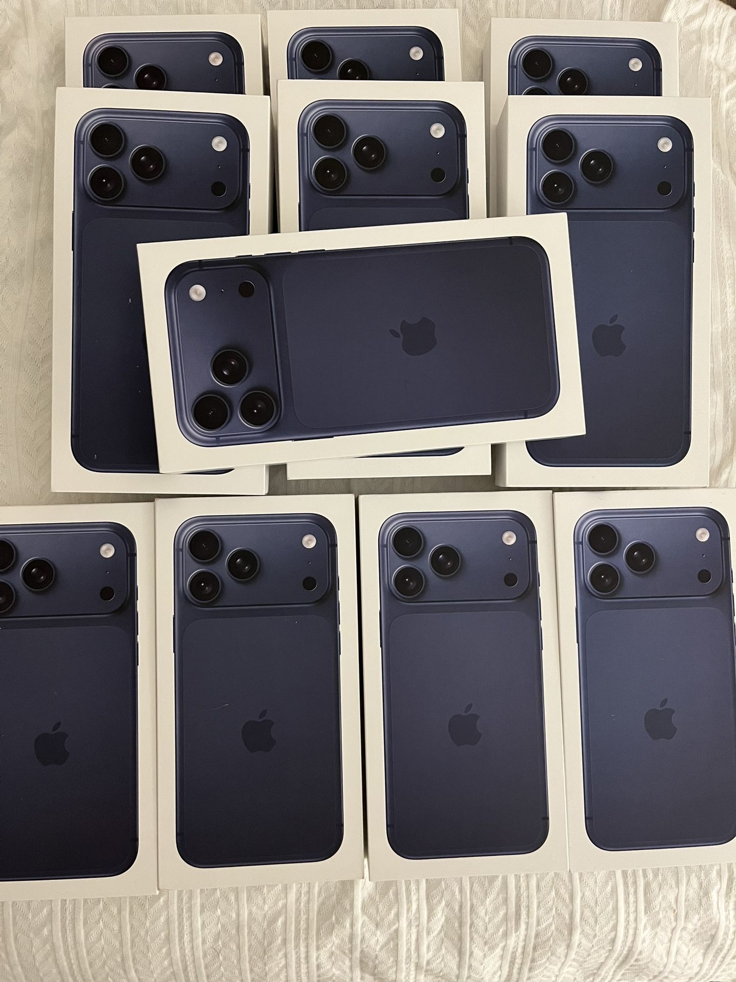 Apple iPhone 17 Pro Max Deep Blue Unlocked