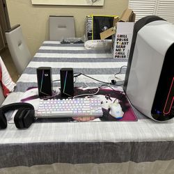 Alienware Aurora R11 With Headphone And Reddragon Mouse And Keyboard. 