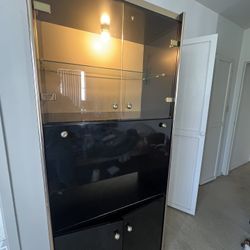 Bookshelf Black & Gold