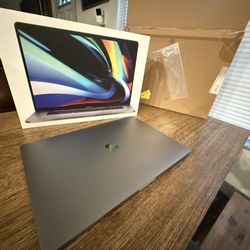 MacBook Pro 16” A2141 For Parts Excellent Condition 