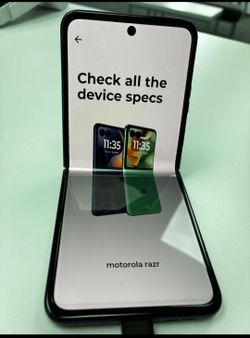 Moto Razr 2025
