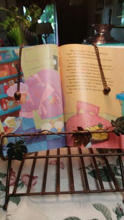 Wrought iron recipe book holder