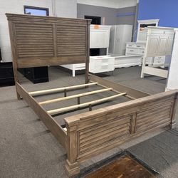 Brown Queen Bed - BRAND NEW