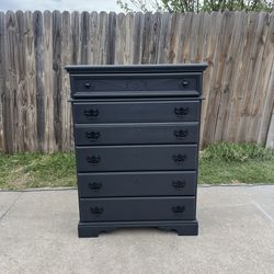 39”W x 18”D x 53”H