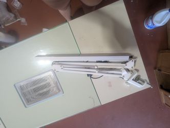 Desk lamp