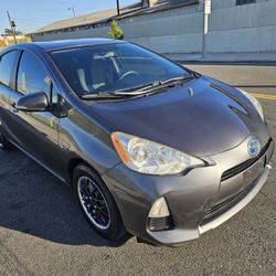 Toyota Prius 2014 