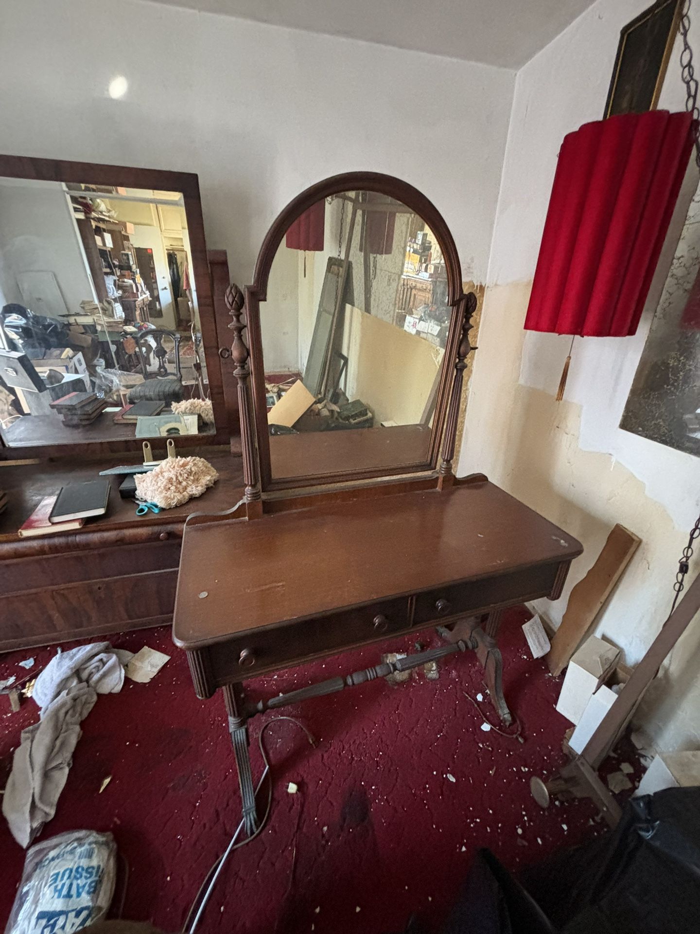 Furniture Piece With Mirror