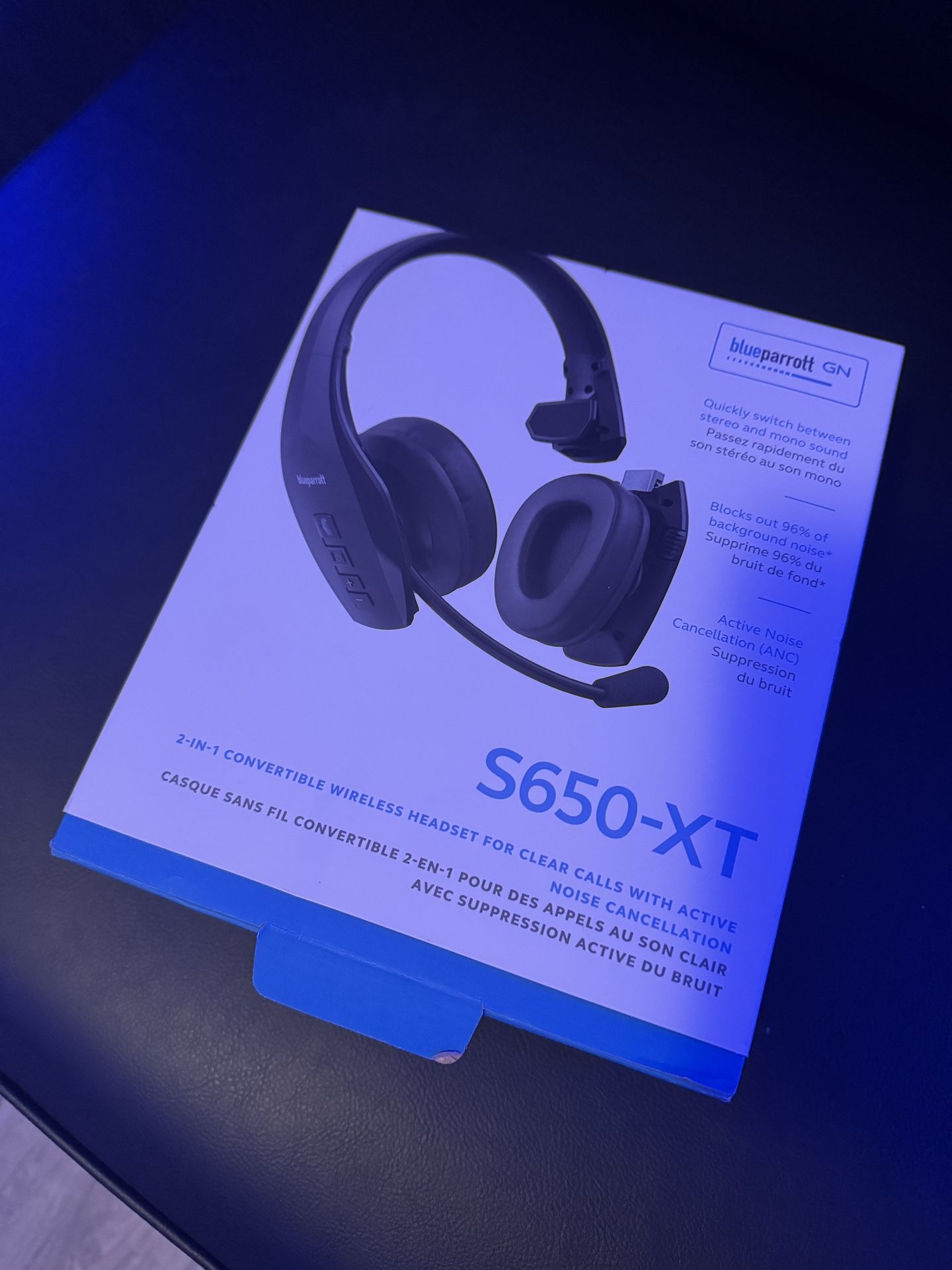 Bluetooth Headphones w/mic (NEW IN BOX)