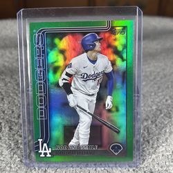 2025 Topps Shohei Ohtani Short Print Nod & Smile Green Foil Refractor/99