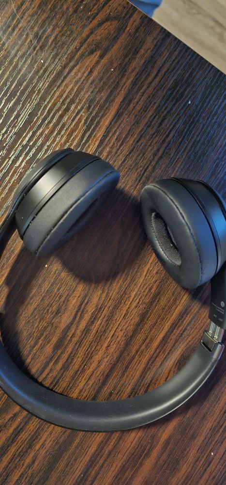 Beats Solo 4