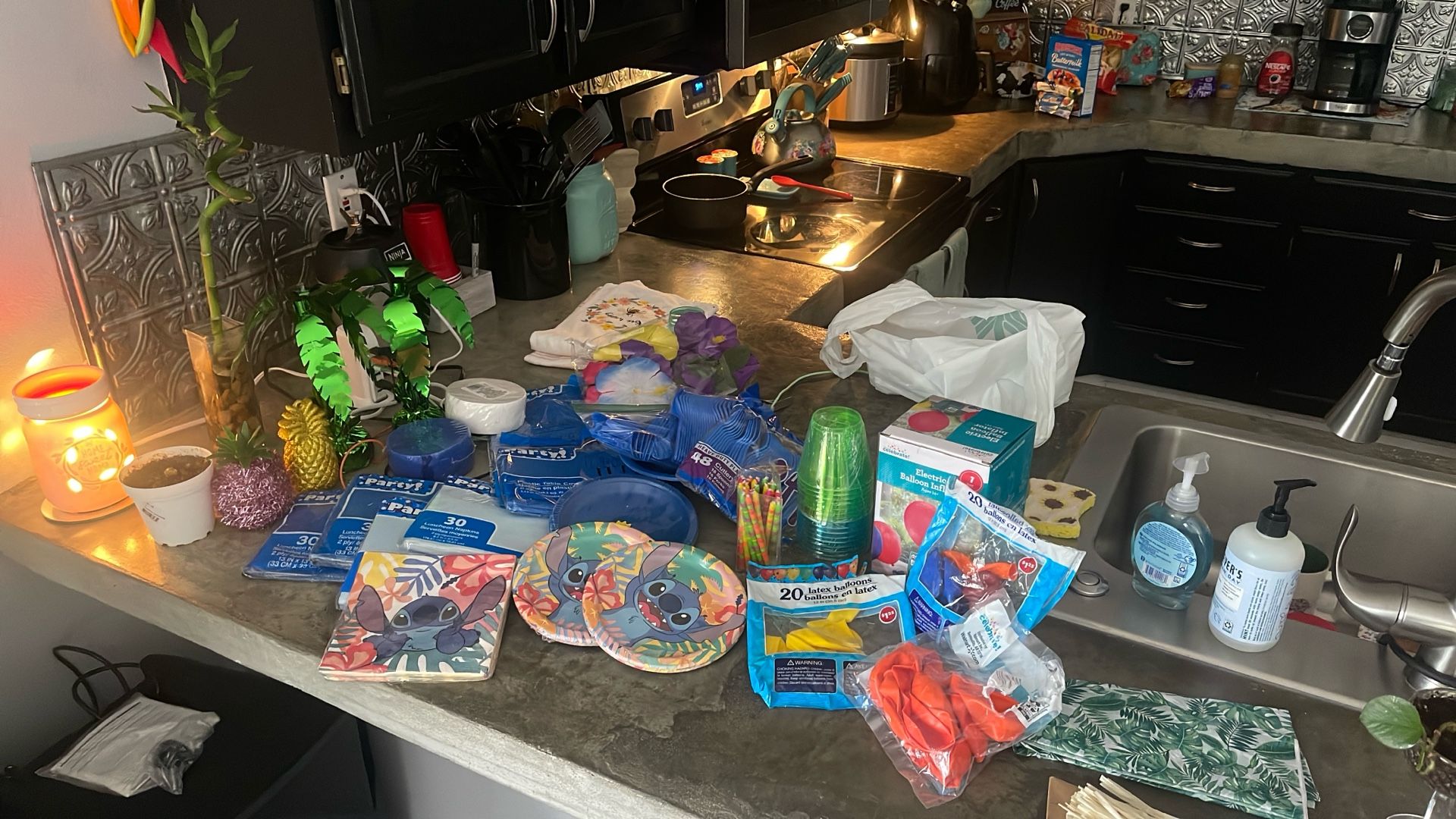 Stitch And Blue Party Supplies