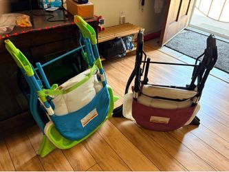 2 high chairs