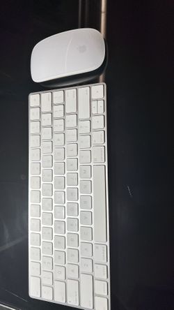Apple Magic Keyboard 2 & Mouse 2