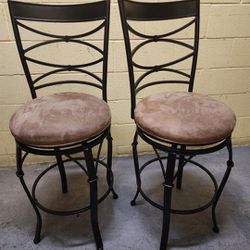 2 Metal Bar Stool Chairs With Backs And Cushion