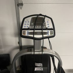  CYBEX 630A ARC TRAINER COMMERCIAL ELLIPTICAL 