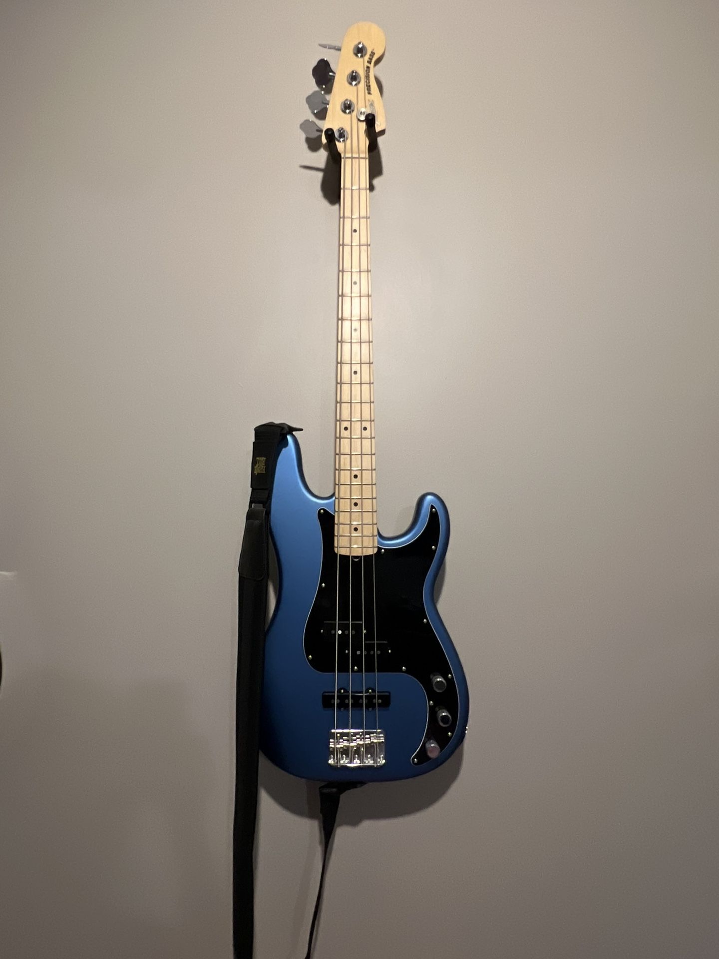 Fender American Performer Precision Bass