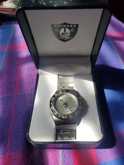 Mens watch, brand new  by gametime I ASK  $40.00