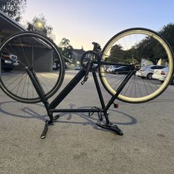 LMK 6KU FIXIE