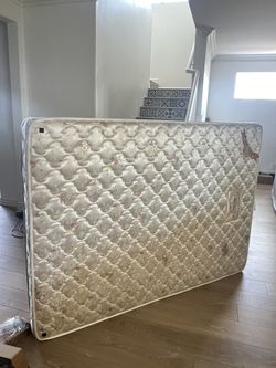 Full Sized Bed (Used)