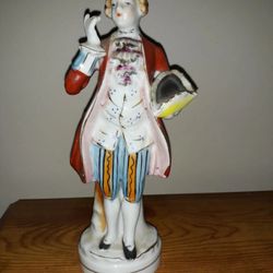 Beautiful Vintage Figurine