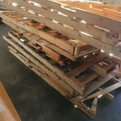 Free Scrap Pallets