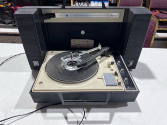 General Electric Wildcat Solid State Stereo Turntable