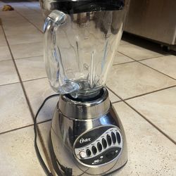 Oster Classic Series 16-Speed Blender 5-Cup Glass Jar, Countertop Kitchen Blender, Brushed Nickel