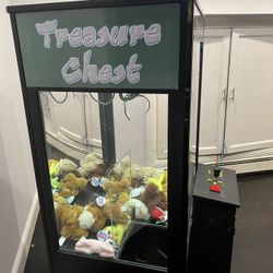 Treasure Chest Claw Machine 