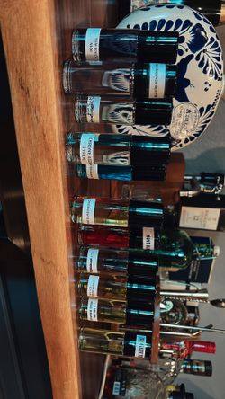 Men And Women’s Fragrances 