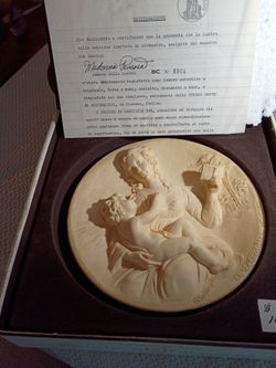 Pensive Madonna PLATE WALL HANGING