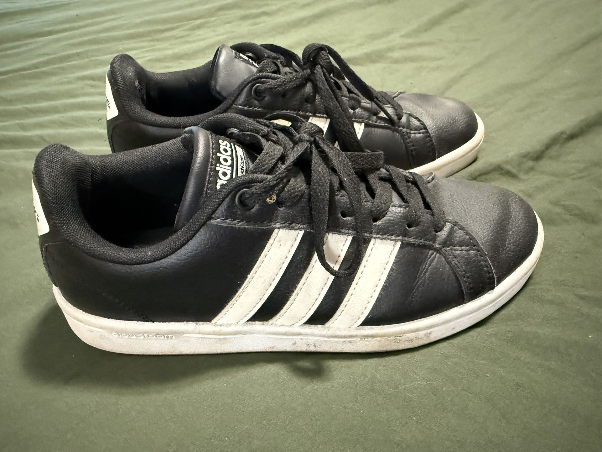 Adidas Cloud Form