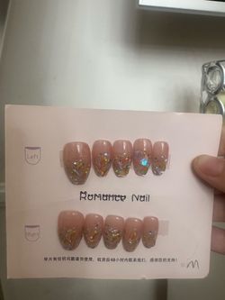 Press on nails