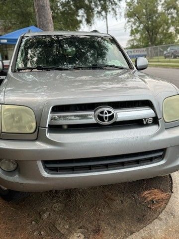 2005 Toyota Sequoia