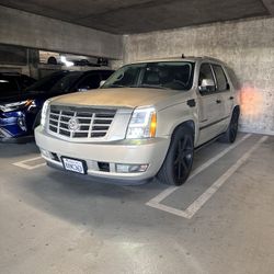 2007 - 2014 Cadillac Escalade Part Out