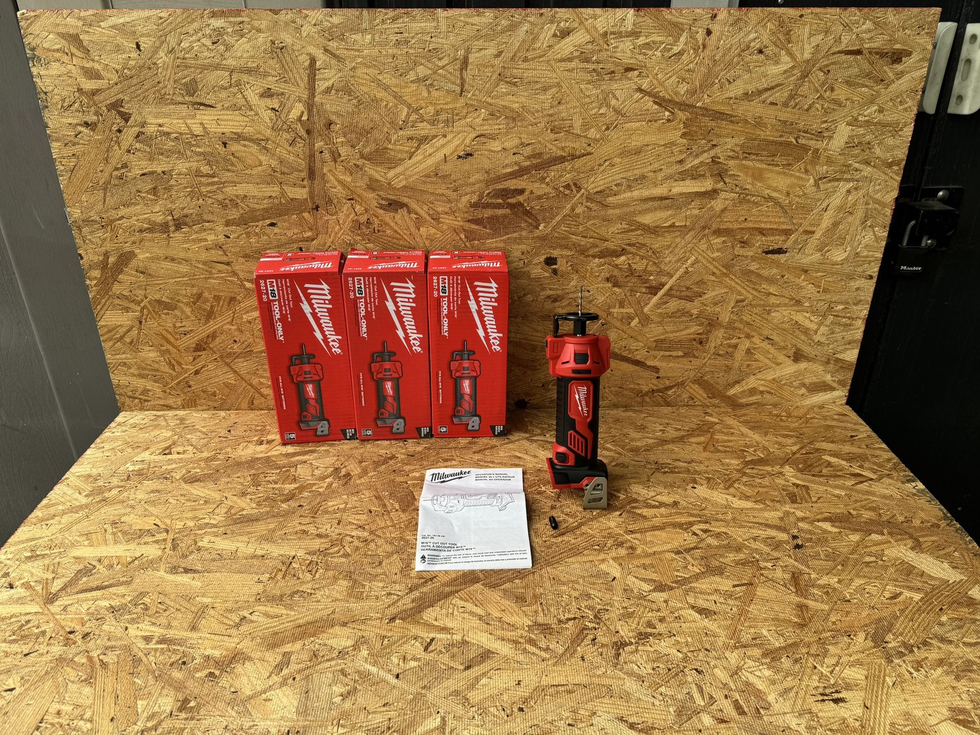 Milwaukee M18 Cut Out Tool Model 2627-20 (Tool Only)