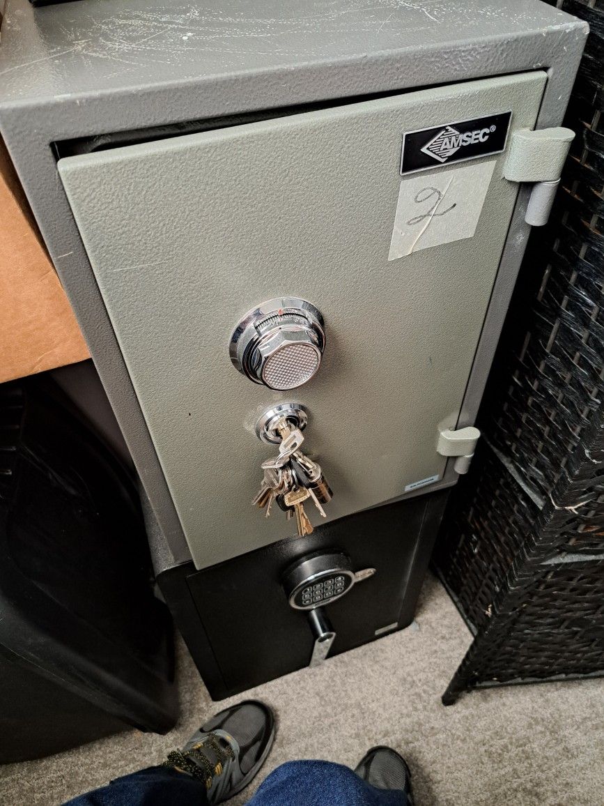 Real Good Safe Combo And Key