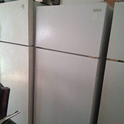 Kenmore Refrigerator 