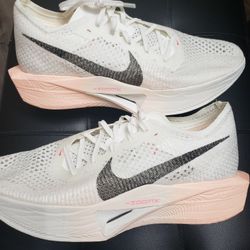 Nike Distance Running Shoes Sz 11 Brand New